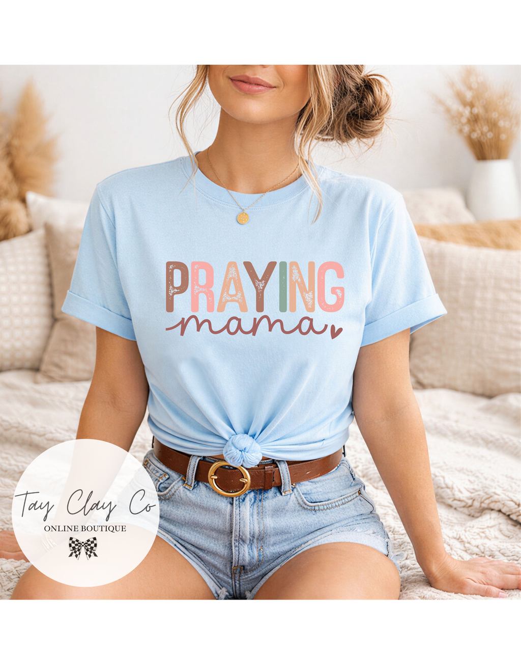 PRAYING MAMA